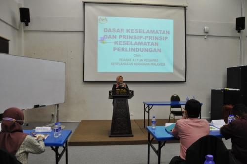 Ceramah Program Transformasi Minda Bil. 22020 Anjuran Universiti Tun Hussein Onn Malaysia (UTHM) (Oktober)
