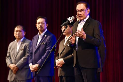 Perjumpaan YAB Dato’ Seri Anwar bin Ibrahim, Perdana Menteri Malaysia Bersama, Warga Jabatan Perdana Menteri bagi Bulan April 2023