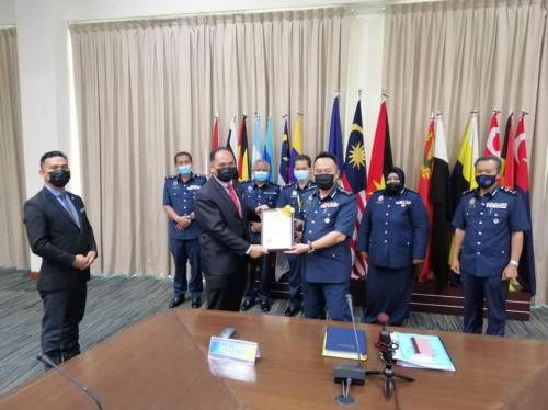 Sesi Penyampaian Sijil Inspektorat Anugerah Khas Keselamatan Perlindungan (IAKKP) kepada Jabatan Kastam Diraja Malaysia, Negeri Sarawak