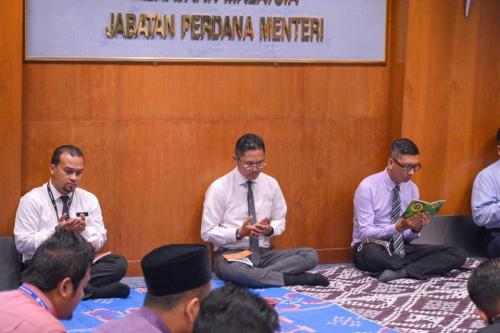 Majlis Bacaan Yasin Bulanan anjuran KESKEB CGSO dan Sumbangan Kurma oleh Ketua Pengarah Keselamatan Kerajaan merangkap Penaung KESKEB CGSO.