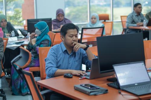 2-TAPISAN-KESELAMATAN-HALUS-SIRI-2-2024