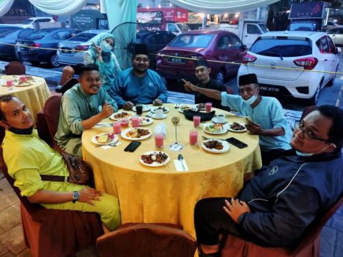 Majils Berbuka Puasa Bersama Pengarah Keselamatan Kerajaan Negeri Johor Dan Warga Kerja Pejabat Cgso Johor Bagi Tahun 2021 Di Hotel Sentral