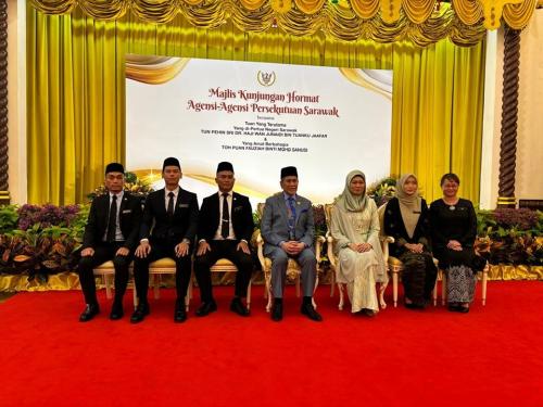 Majlis Kunjungan Hormat Agensi-Agensi Persekutuan Negeri Sarawak Bersama Yang Di-Pertua Negeri Sarawak
