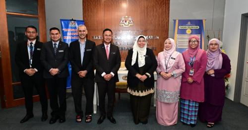 Kunjungan Hormat Setiausaha Bahagian Kanan (Pengurusan) Kementerian Ekonomi ke Atas YBrs. Tuan Ketua Pengarah Keselamatan Kerajaan, Pejabat Ketua Pegawai Keselamatan Kerajaan Malaysia, Jabatan Perdana Menteri
