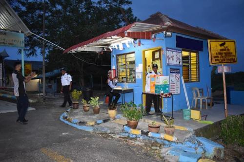 Pemeriksaan Inspektorat Mengejut Keselamatan Perlindungan bagi meningkatkan tahap kualiti keselamatan perlindungan di sekolah-sekolah sekitar Daerah Alor Gajah yang memiliki bilik kebal bagi penyimpanan bahan sulit peperiksaan