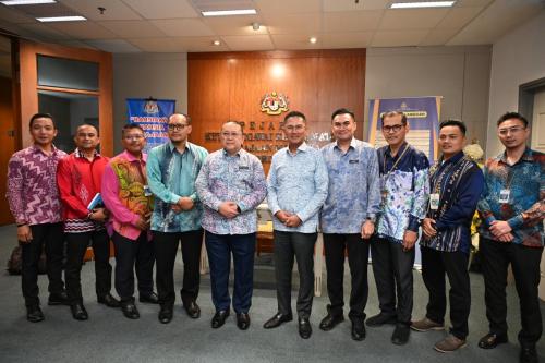 Kunjungan Hormat Setiausaha Bahagian Penguatkuasaan dan Kawalan, Kementerian Dalam Negeri ke Atas Ketua Pengarah Keselamatan Kerajaan, Pejabat Ketua Pegawai Keselamatan Kerajaan Malaysia, Jabatan Perdana Menteri