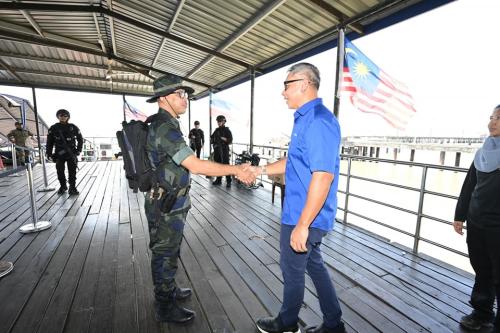 9-Lawatan-dan-Tinjauan-Keselamatan-YBhg.-Datuk-Ketua-Pengarah-Keselamatan-Kerajaan-ke-Pulau-Sebatik-Tawau-Sabah