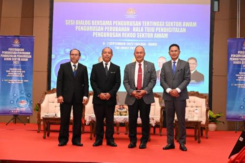 Pembangunan Digital Document Management System (DDMS) ini merupakan kolaborasi strategik antara MAMPU, Arkib Negara Malaysia (ANM) dan CGSO