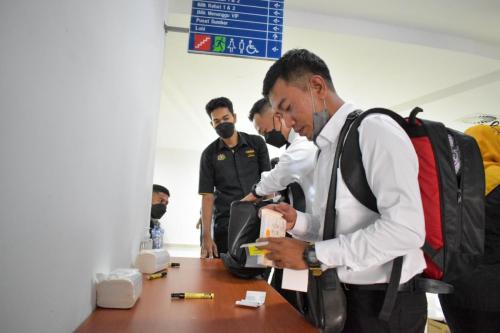 Seramai 163 orang pelatih yang terdiri daripada 21 pelatih bagi KP19 dan 142 pelatih bagi KP11 telah melapor diri di Institut Latihan Keselamatan Perlindungan Malaysia (ILKEM)