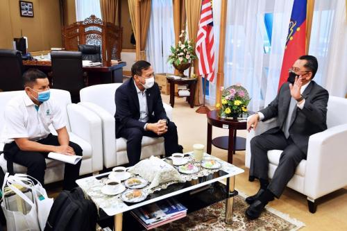 Kunjungan hormat daripada YBhg Dato’ Sri Zulkifli Abdullah, Ketua Kumpulan Keselamatan PETRONAS. 