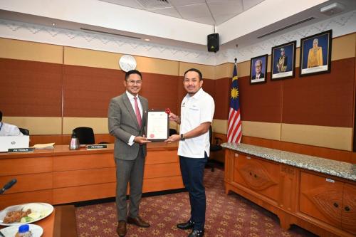 𝗦𝗲𝘀𝗶 𝗣𝗲𝗻𝘆𝗲𝗿𝗮𝗵𝗮𝗻 𝗦𝗶𝗷𝗶𝗹 𝗣𝗲𝗻𝗱𝗮𝗳𝘁𝗮𝗿𝗮𝗻 𝗞𝗼𝗽𝗲𝗿𝗮𝘀𝗶 𝗖𝗚𝗦𝗢 𝗕𝗲𝗿𝗵𝗮𝗱 𝘆𝗮𝗻𝗴 𝘁𝗲𝗹𝗮𝗵 𝗱𝗶𝘀𝗮𝗺𝗽𝗮𝗶𝗸𝗮𝗻 𝗼𝗹𝗲𝗵 𝗬𝗕𝗵𝗴. 𝗗𝗮𝘁𝗼’ 𝗧𝗞𝗦𝗨𝗞 𝗸𝗲𝗽𝗮𝗱𝗮 𝗬𝗕𝗿𝘀. 𝗧𝘂𝗮𝗻 𝗞𝗲𝘁𝘂𝗮 𝗣𝗲𝗻𝗴𝗮𝗿𝗮𝗵 𝗖𝗚𝗦𝗢