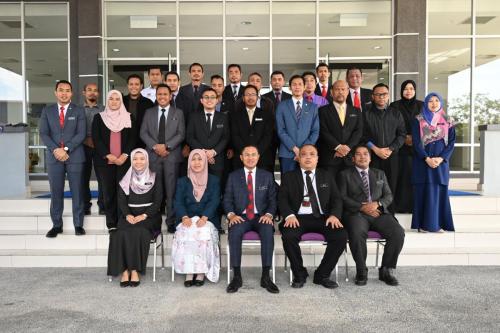Sesi Libat Urus Diantara Pegawai Kader Bersama YBrs. Ketua Pengarah Keselamatan Kerajaan iaitu Tuan Rahimi bin Ismail