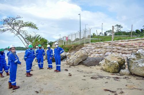 Satu lawatan kerja rasmi telah diadakan ke Sasaran Penting sektor gas dan minyak di Labuan
