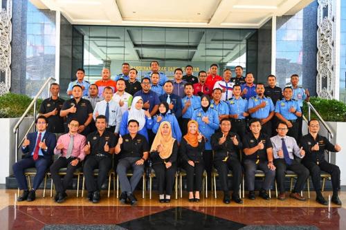 YBrs. Puan Julaila binti Engan, Timbalan Ketua Pengarah Keselamatan Kerajaan (Sektor Dasar) telah mempengerusikan Sesi Libat Urus Pegawai Kader Skim (KP) CGSO yang berkhidmat di Negeri Perak.