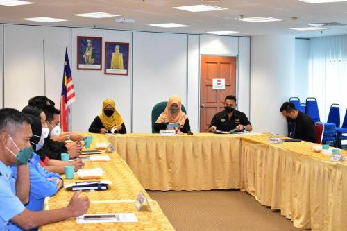 YBrs. TKPKK (Operasi) telah mempengerusikan Sesi Libat Urus Pegawai Kader Skim Keselamatan dan Pertahanan Awam (KP) CGSO Labuan