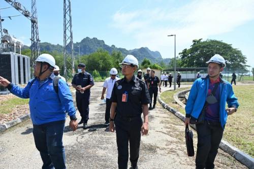 YBrs. Tuan Rahimi bin Ismail, Ketua Pengarah Keselamatan Kerajaan (CGSO), telah mengadakan lawatan kerja rasmi dan tinjauan keselamatan bersama Tim Naziran Sasaran Penting di salah sebuah stesen instalasi TNB, Kedah
