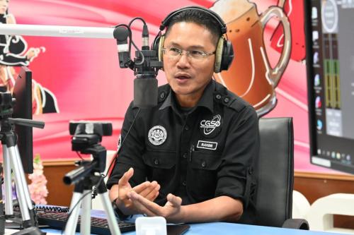 Temubual eksklusif bersama YBrs. Ketua Pengarah Keselamatan Kerajaan, dan YBhg. Ketua Pengarah Radio Televisyen Malaysia (RTM) telah diadakan di konti radio Nasional FM