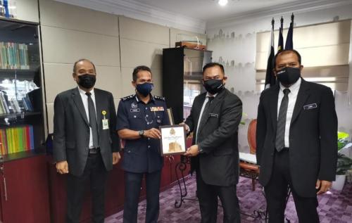 Kunjungan Hormat ke atas Ketua Polis Negeri Terengganu, YDH DCP Dato' Rohaimi bin Md Isa oleh Pengarah CGSO Terengganu