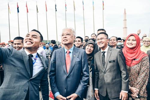 YBrs. Tuan Rahimi bin Ismail, Ketua Pengarah Keselamatan Kerajaan bersama Pengurusan Tertinggi dan Pegawa-pegawai serta kakitangan CGSO menghadiri perjumpaan bersama YAB Perdana Menteri di di Dataran Perdana Putra, Putrajaya