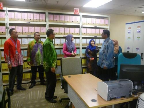  Inspektorat Pematuhan Keselamatan Perlindungan Di Pejabat Setiausaha Kerajaan Johor Bahagian Khidmat Pengurusan