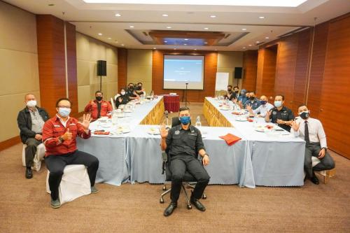 Pengarah BSPKLTL, bersama Tim Naziran Sasaran Penting telah melaksanakan naziran ke atas Sasaran Penting milik Petronas di Kuantan, Pahang