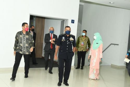 YDH CP Dato’ Ayob Khan menyampaikan ceramah berkaitan "Integriti Dalam Menjaga Kerahsian Kerajaan" di Institut Latihan Keselamatan Perlindungan Malaysia (ILKEM)